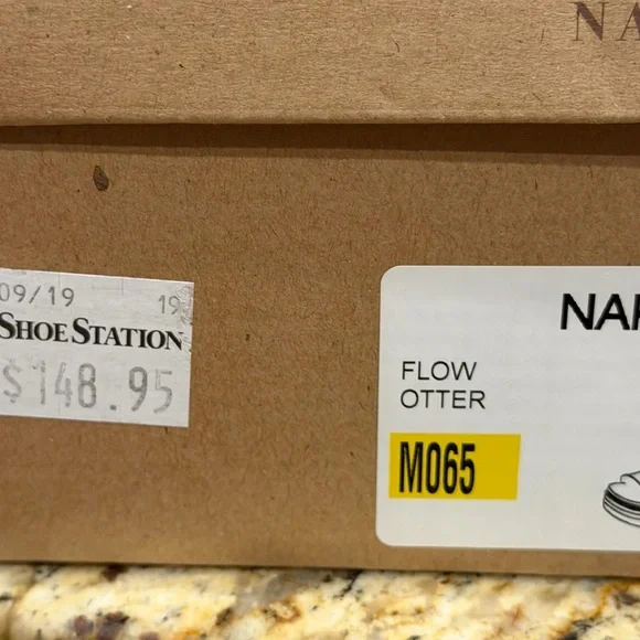 Naked Feet Women's Cream and Gray Platform Slides - Picture 9 of 9